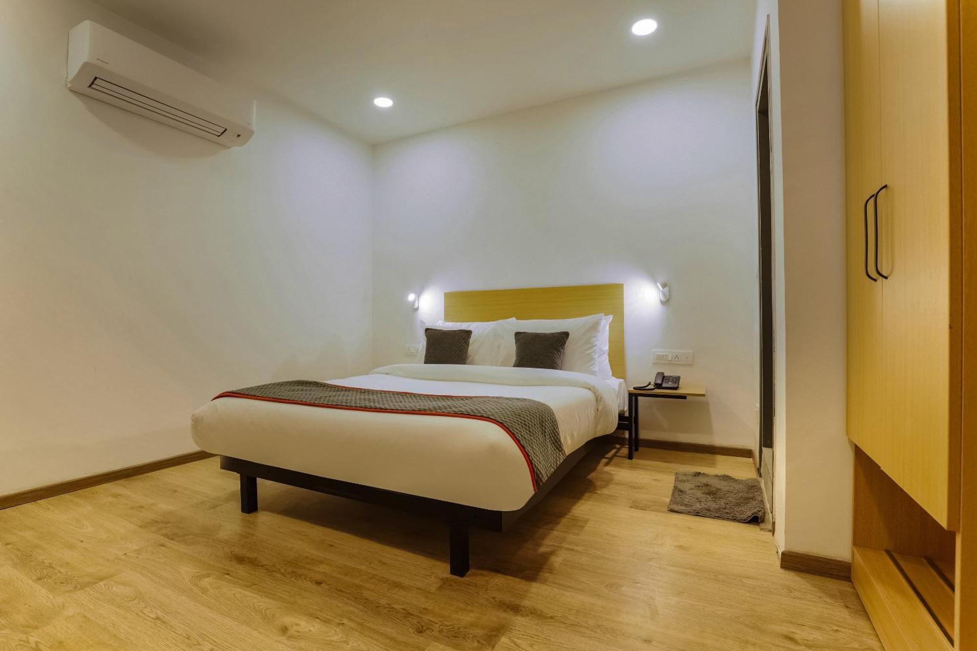 Townhouse Prithvi Resort Near Phoenix Palassio Lucknow Zewnętrze zdjęcie